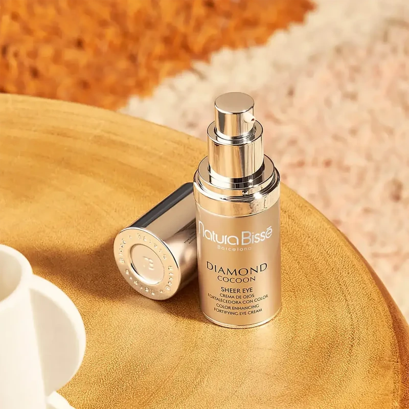 Natura Bissé Diamond Cocoon Sheer Eye | Valgustav vananemisvastane silmakreem tooniva efektiga 25 ml