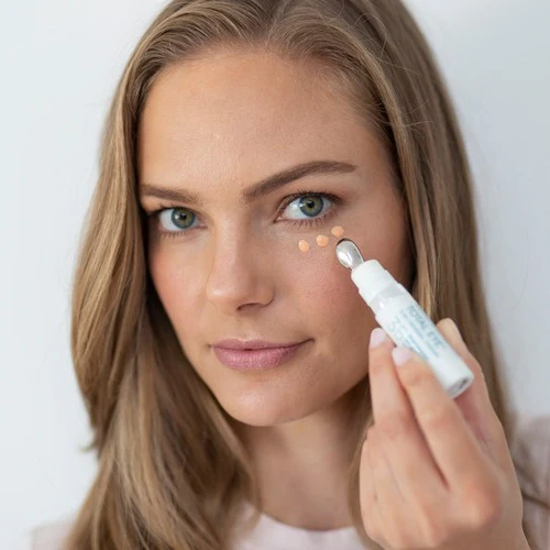 Colorescience Total Eye® 3-in-1 Renewal Therapy SPF35 | Silmaümbruse kreem tooniga ja SPF35 Medium 4 ml