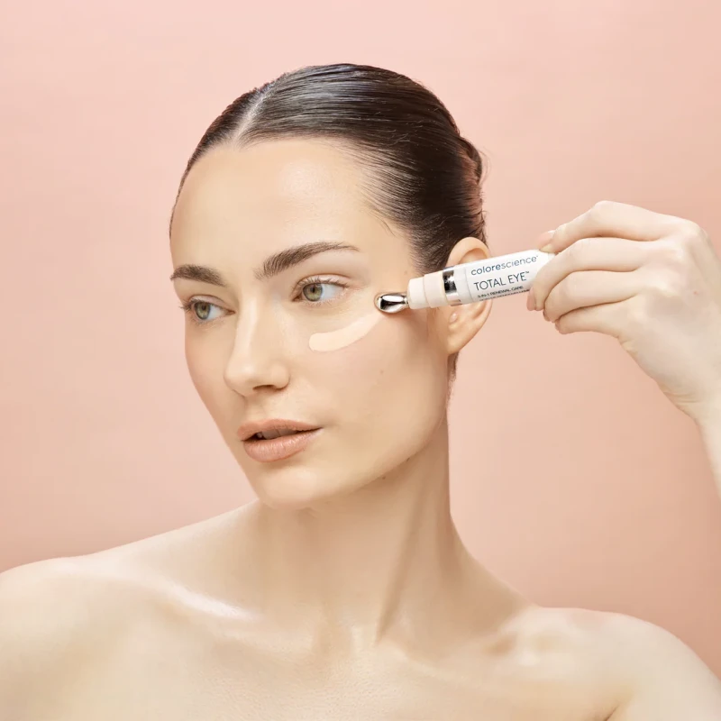 Colorescience Total Eye® 3-in-1 Renewal Therapy SPF35 | Крем для зоны вокруг глаз с тонирующим эффектом и SPF35 Fair 4 ml
