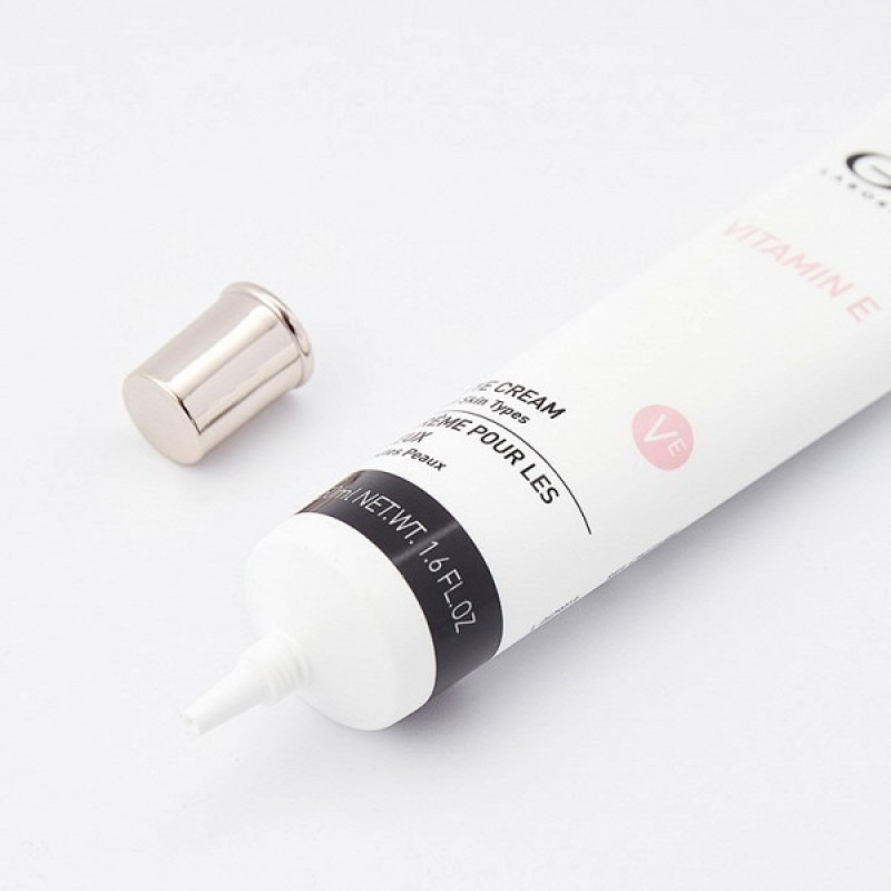 GIGI Vitamin E Eye Cream | Увлажняющий крем для век для всех типов кожи 50 мл