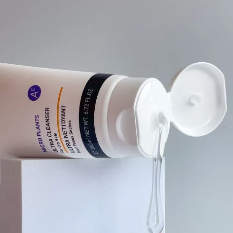 GIGI Aroma Essence Ultra Cleanser | Hüpoallergeenne puhastusgeel 200 ml