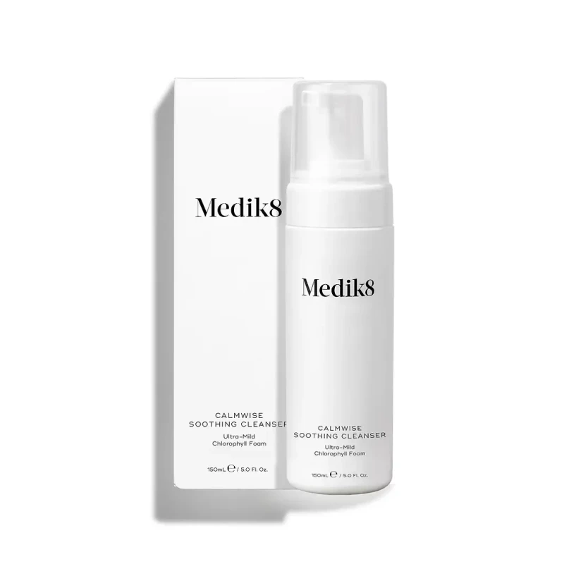 Medik8 Calmwise Soothing Cleanser — успокаивающая очищающая пенка для чувствительной кожи 150 мл