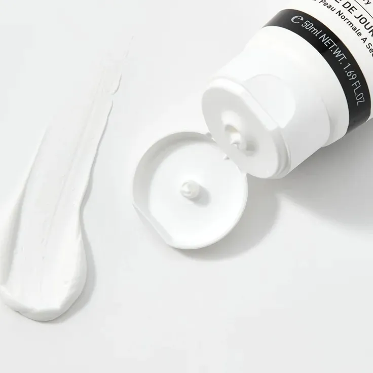 GIGI Ester C Moisturizer SPF20 | Niisutav päevakreem SPF20 50 ml
