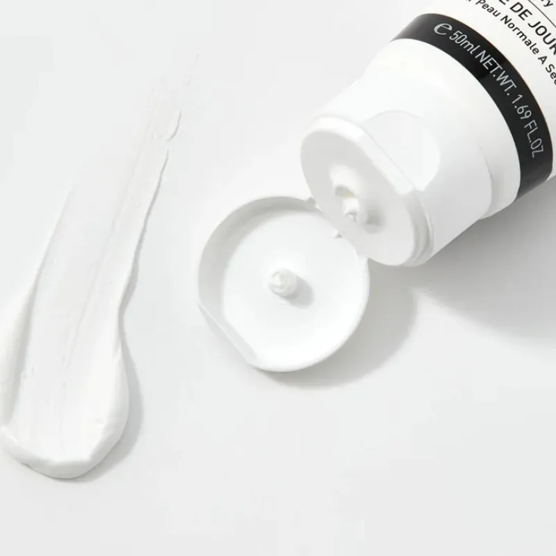 GIGI Ester C Moisturizer SPF20 | Niisutav päevakreem SPF20 50 ml